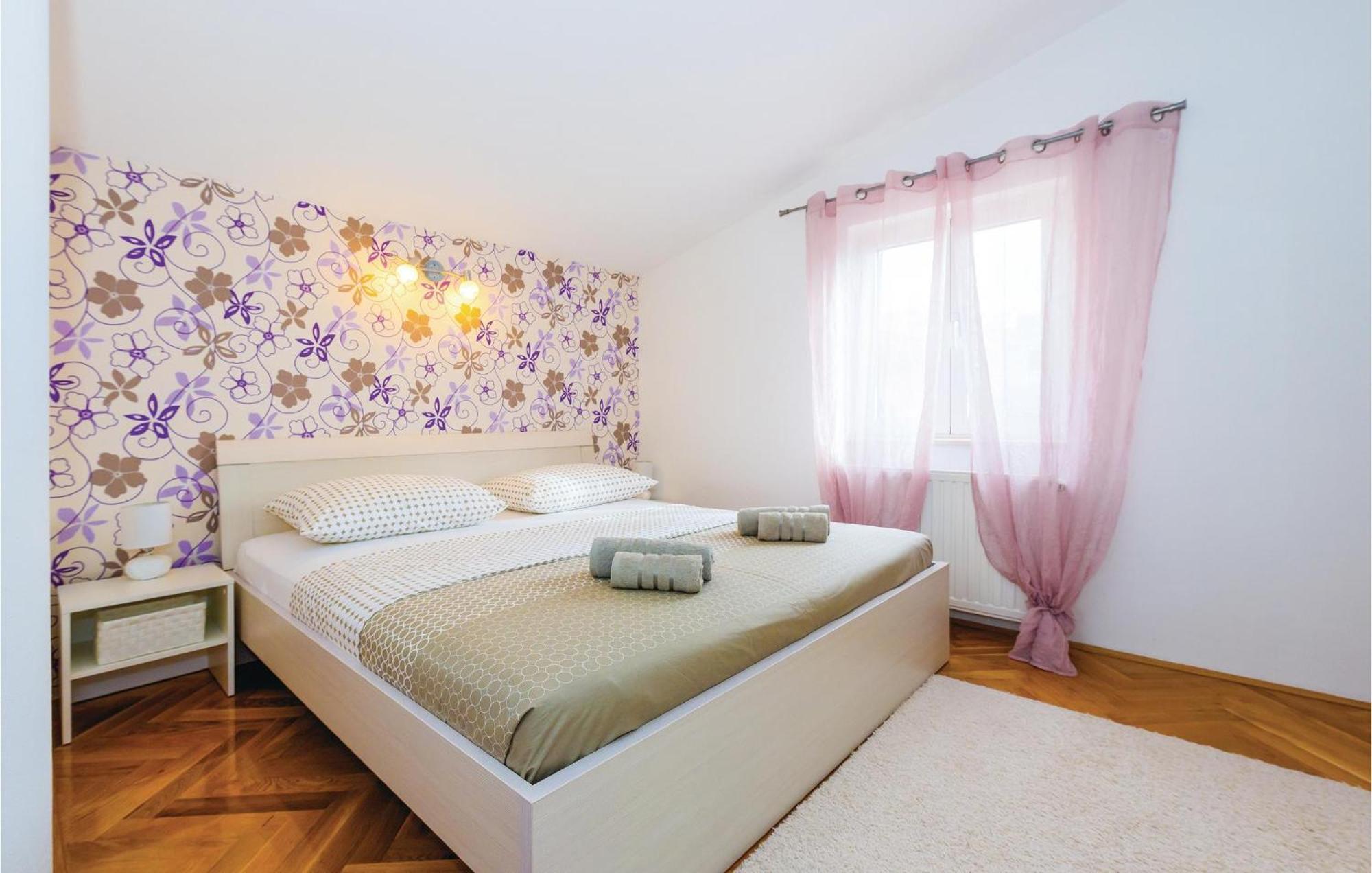 Nice Home In Sibenik With Kitchen Zewnętrze zdjęcie