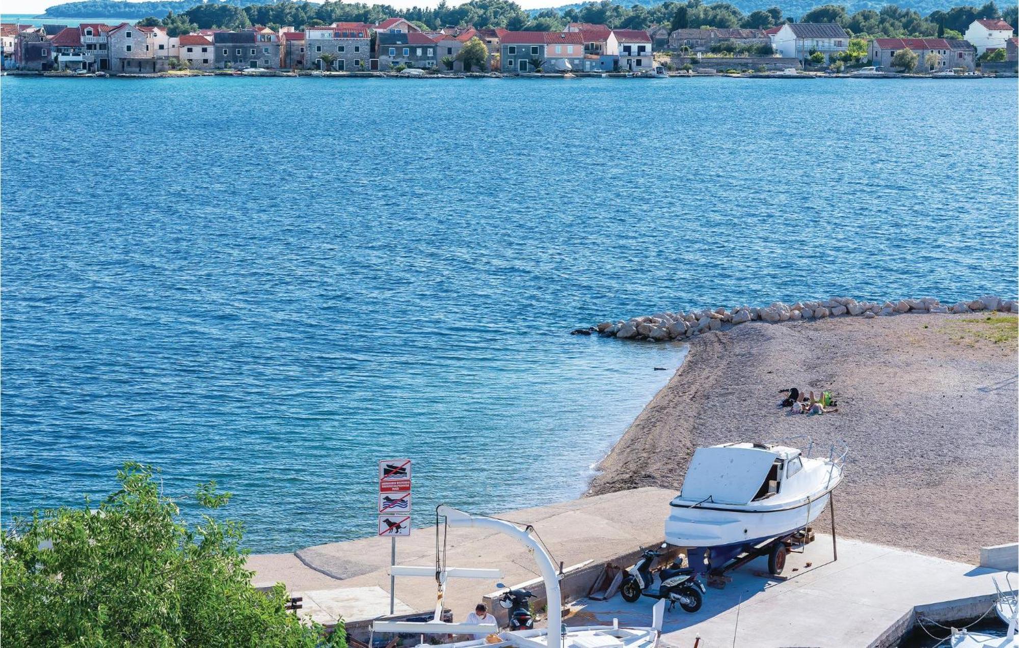 Nice Home In Sibenik With Kitchen Zewnętrze zdjęcie