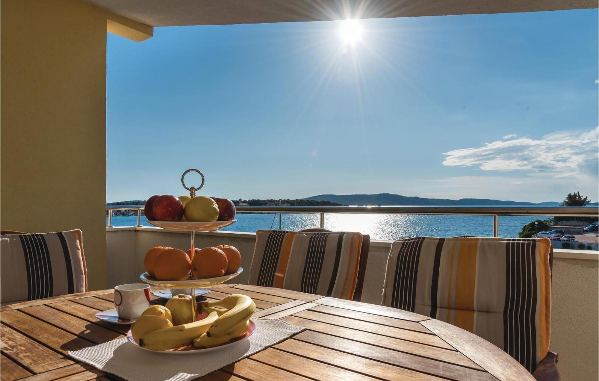 Nice Home In Sibenik With Kitchen Zewnętrze zdjęcie