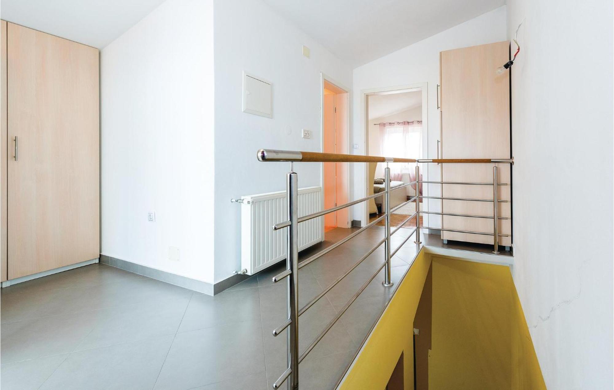 Nice Home In Sibenik With Kitchen Zewnętrze zdjęcie